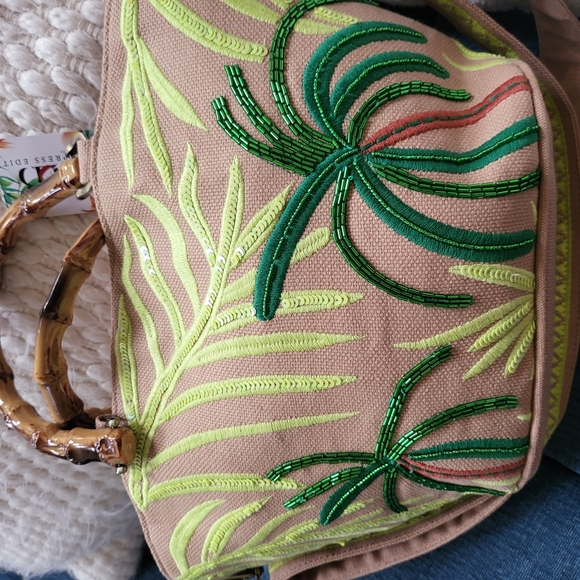 Palm Tree Beaded Tote - Picture 7 of 7